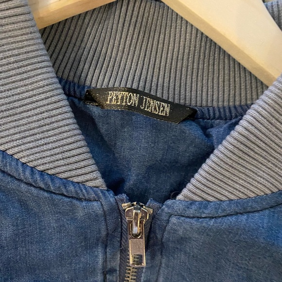 Jacket - Picture 3 of 7